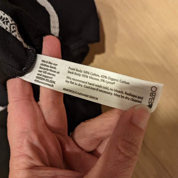 Eileen Fisher Black Boxy Sleeveless Tank - Picture 2 of 4